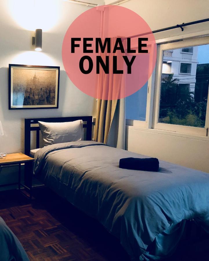방콕 Pingplalee Female House B&B 외부 사진