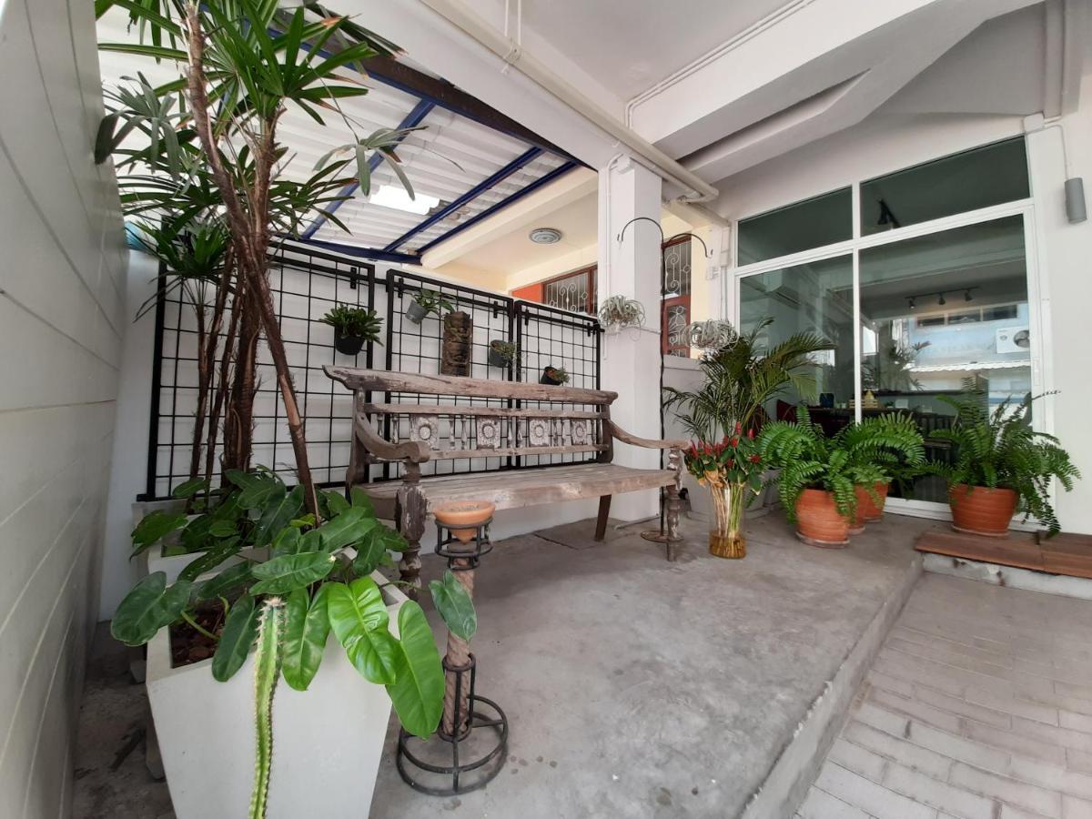 방콕 Pingplalee Female House B&B 외부 사진
