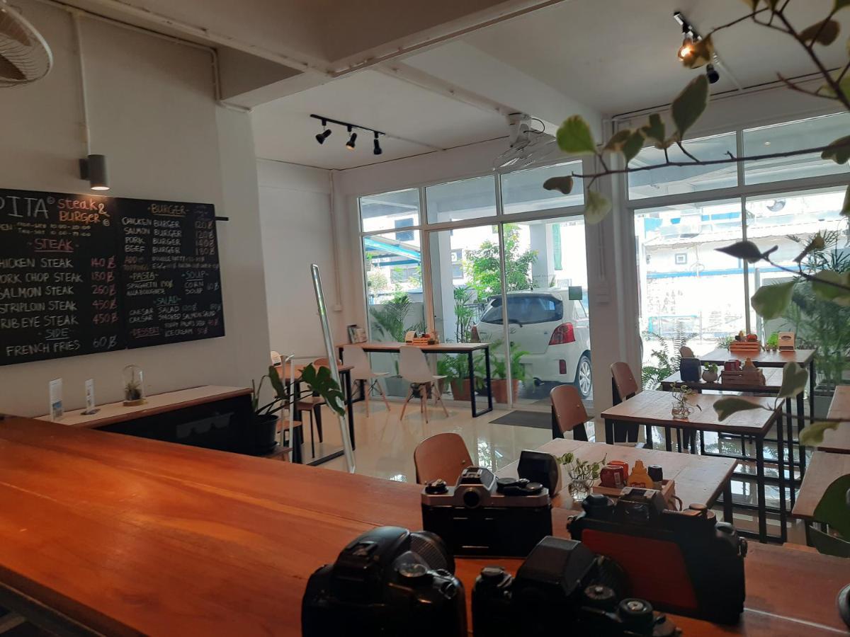 방콕 Pingplalee Female House B&B 외부 사진